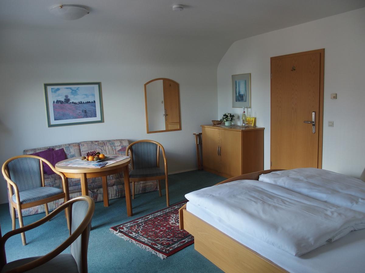 Hotel Pension Cafe Hasler Бодман-Людвигсхафен Экстерьер фото